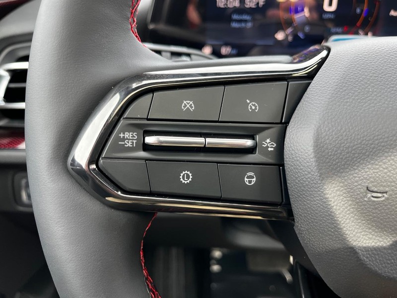 Chevrolet Traverse Vehicle Image 14