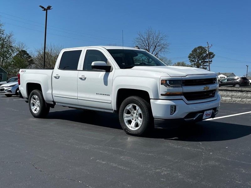Chevrolet Silverado 1500 Vehicle Image 02