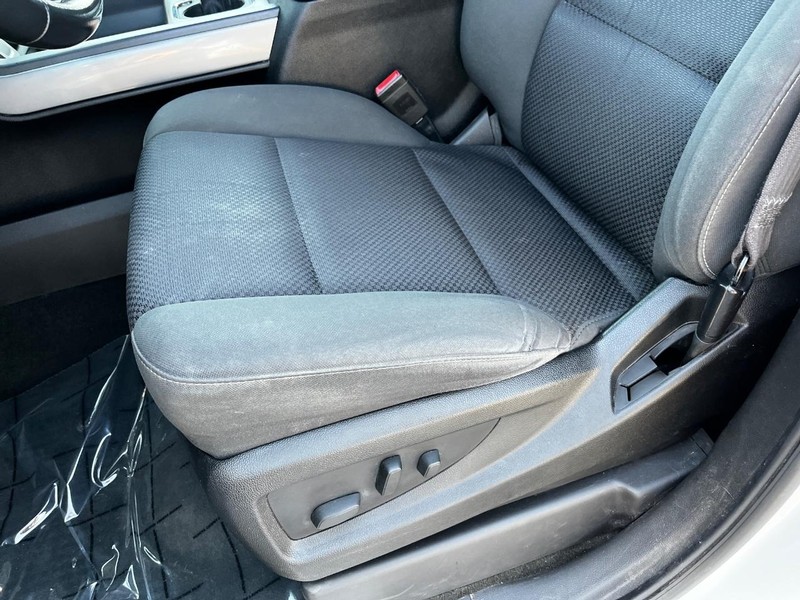 Chevrolet Silverado 1500 Vehicle Image 15