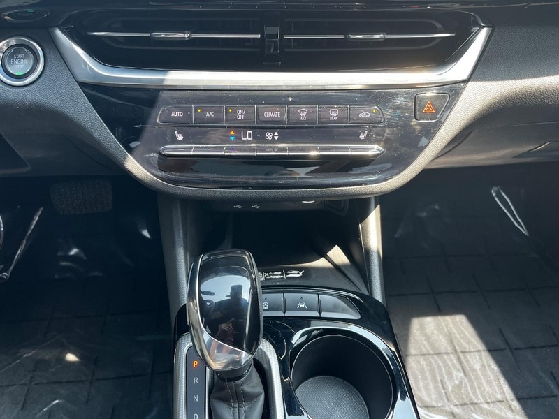 Buick Envista Vehicle Image 20