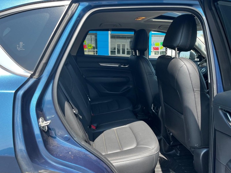 Mazda CX-5 Vehicle Image 10