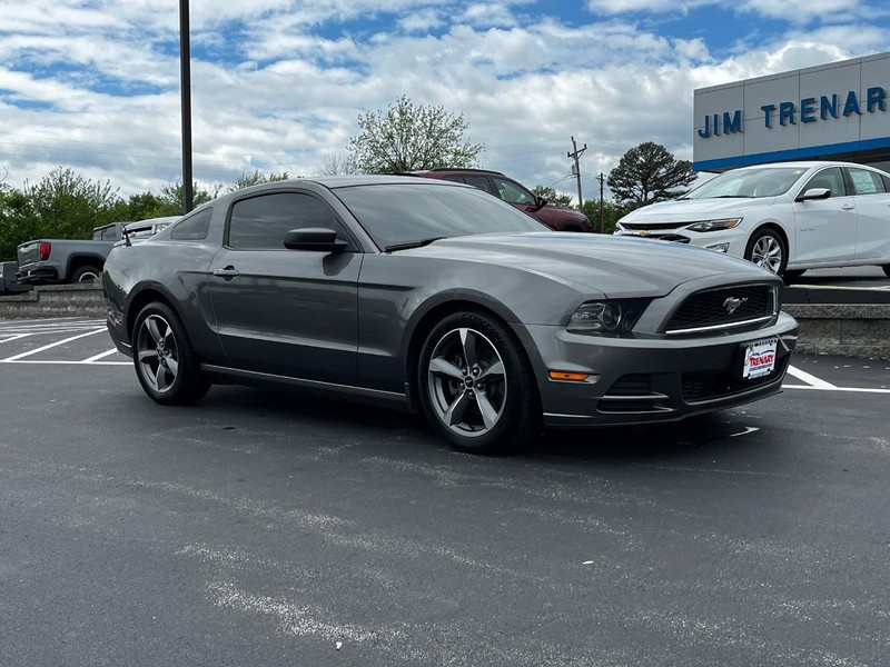 Ford Mustang Vehicle Image 02