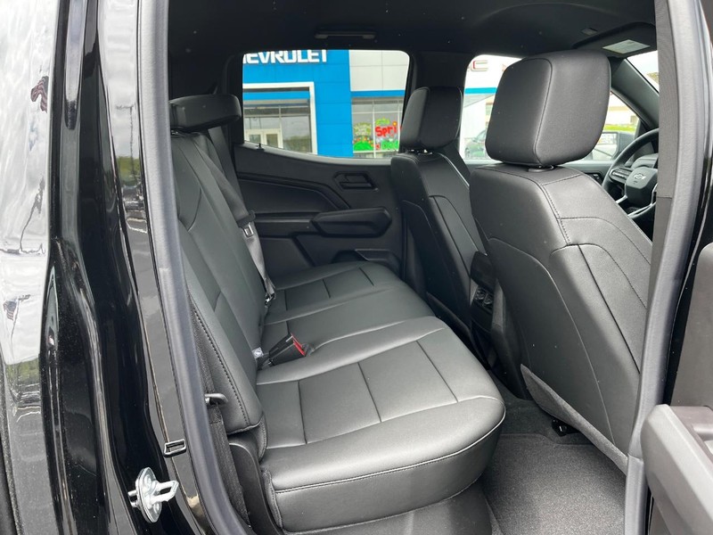 Chevrolet Colorado Vehicle Image 05