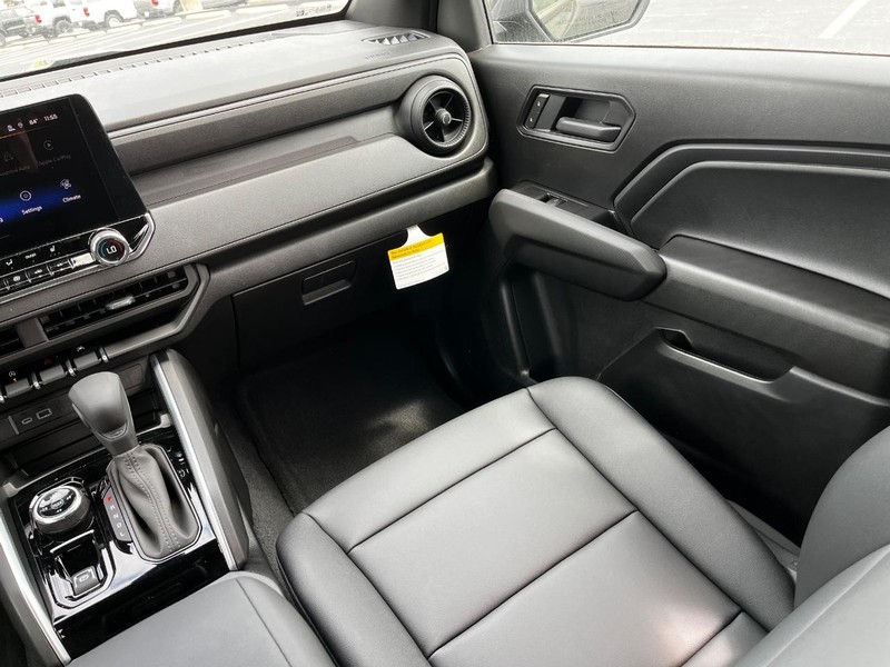Chevrolet Colorado Vehicle Image 08