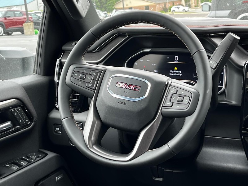 GMC Sierra 2500HD Vehicle Image 09