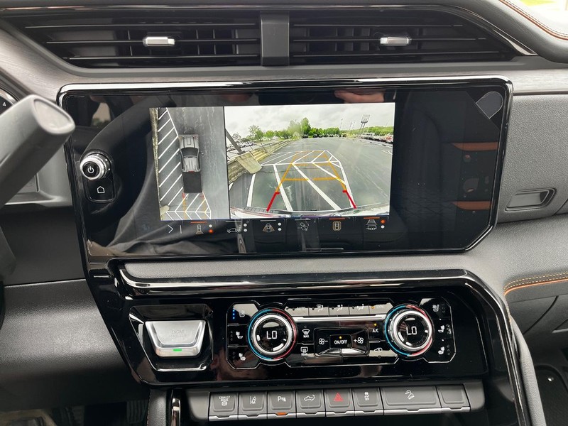 GMC Sierra 2500HD Vehicle Image 18