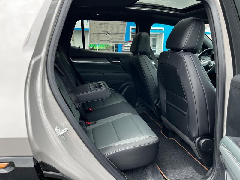 GMC Terrain Vehicle Image 05