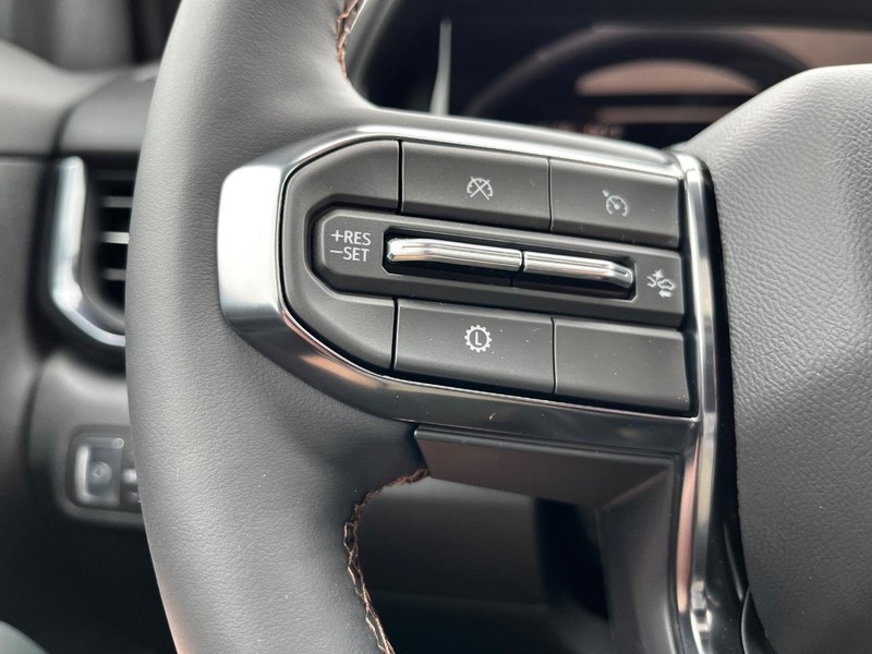 GMC Terrain Vehicle Image 12