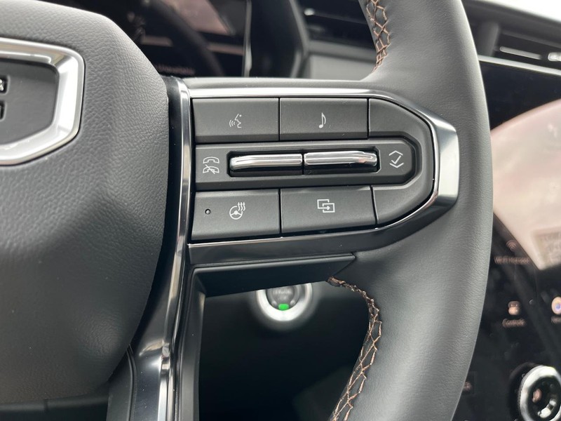 GMC Terrain Vehicle Image 13