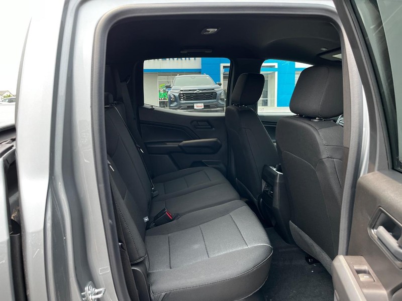 Chevrolet Colorado Vehicle Image 05