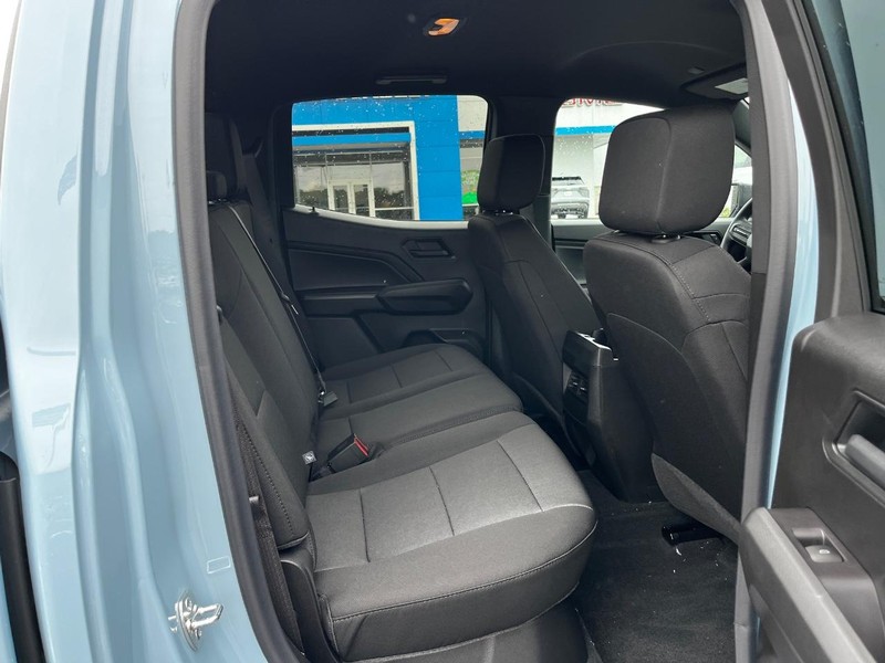 Chevrolet Colorado Vehicle Image 05