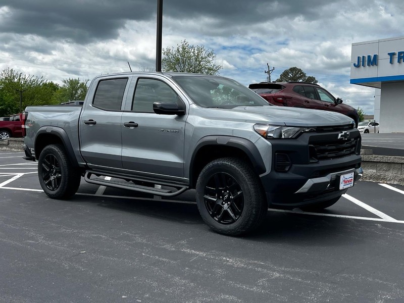 Chevrolet Colorado Vehicle Image 02