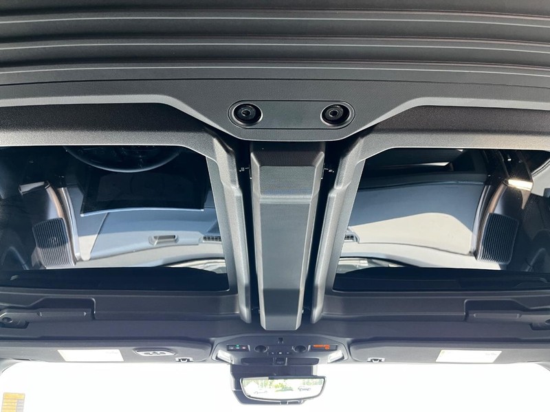 GMC HUMMER EV Pickup Vehicle Image 07