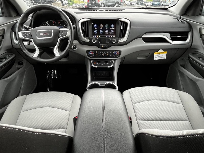 GMC Terrain Vehicle Image 12