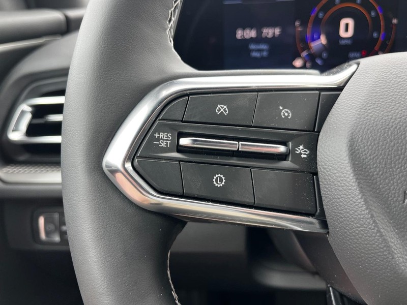 Chevrolet Traverse Vehicle Image 12