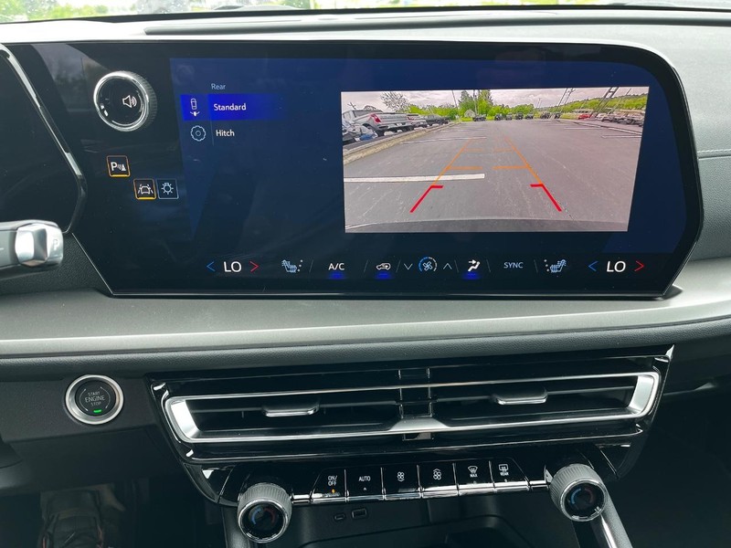Chevrolet Traverse Vehicle Image 17