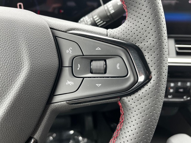 Chevrolet Trax Vehicle Image 12
