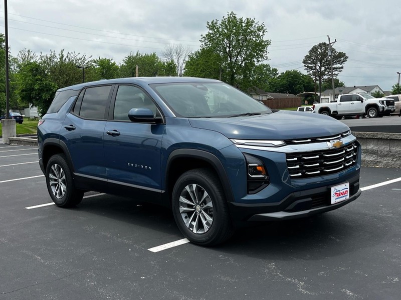 Chevrolet Equinox Vehicle Image 02