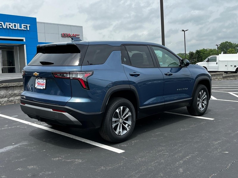Chevrolet Equinox Vehicle Image 04