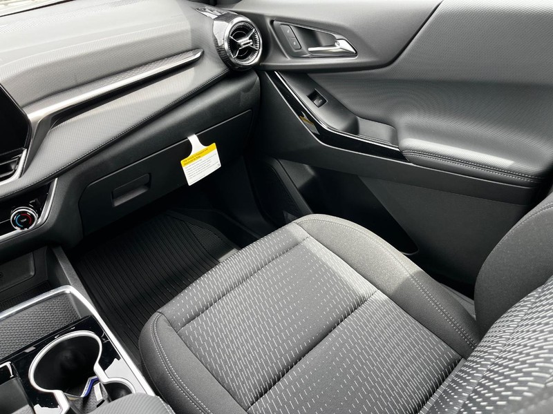 Chevrolet Equinox Vehicle Image 08