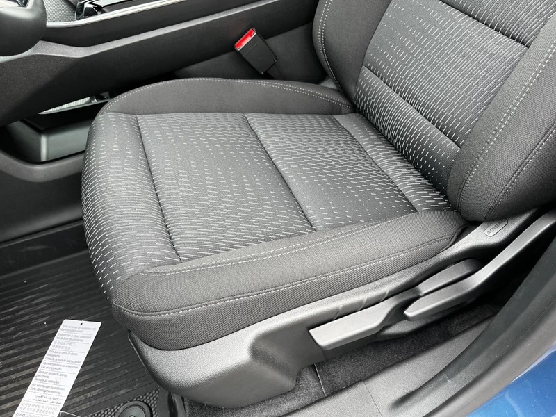 Chevrolet Equinox Vehicle Image 10