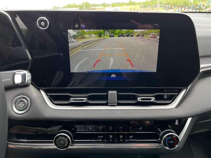Chevrolet Equinox Vehicle Image 15