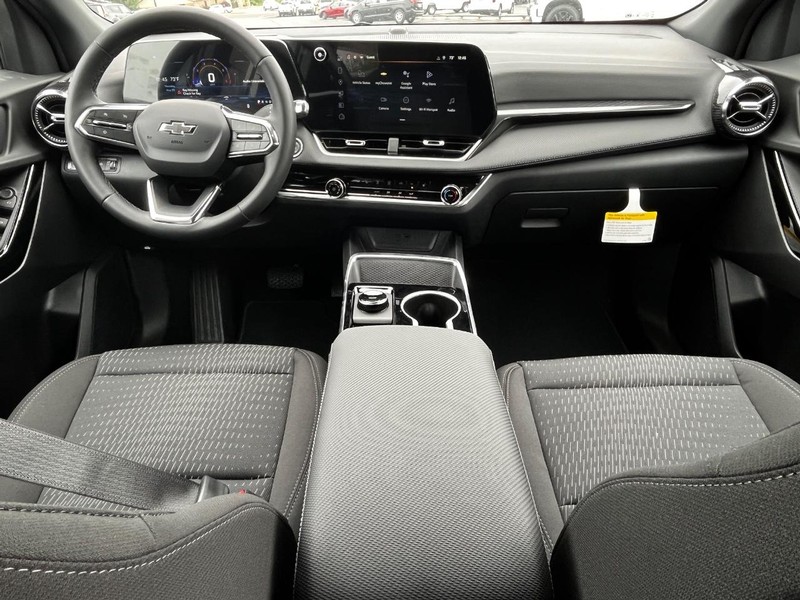 Chevrolet Equinox Vehicle Image 06