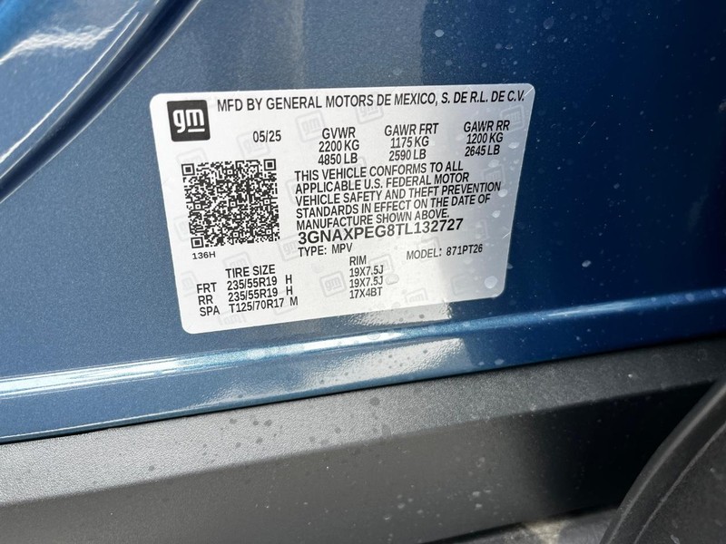Chevrolet Equinox Vehicle Image 16