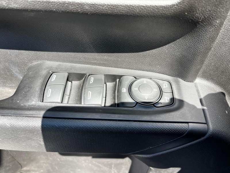 Chevrolet Silverado 1500 Vehicle Image 14