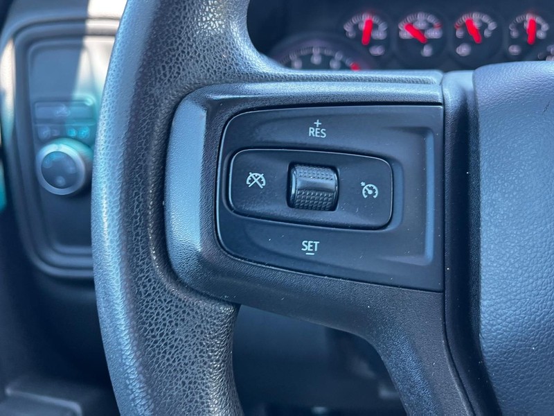 Chevrolet Silverado 1500 Vehicle Image 16