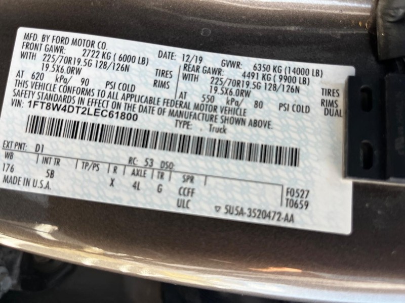 Ford Super Duty F-450 DRW Vehicle Image 22
