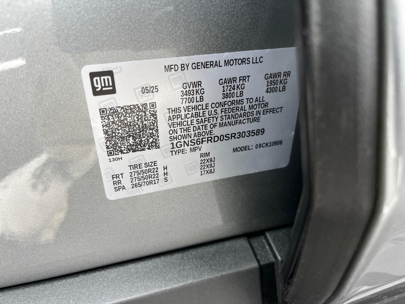 Chevrolet Suburban Vehicle Image 19