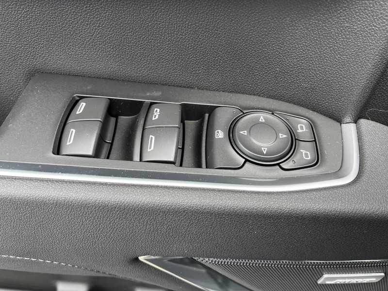 Chevrolet Silverado 1500 Vehicle Image 09