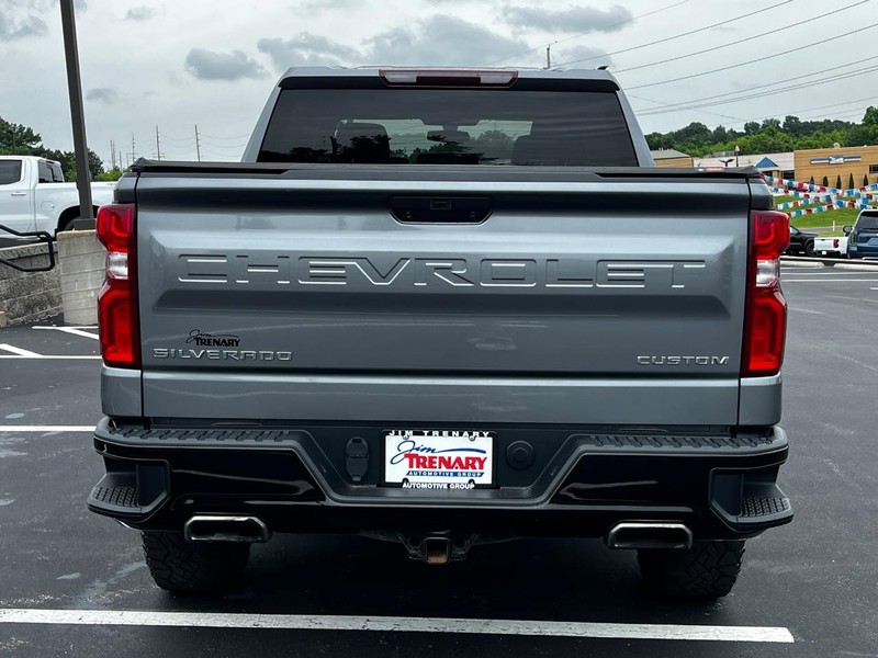 Chevrolet Silverado 1500 Vehicle Image 04