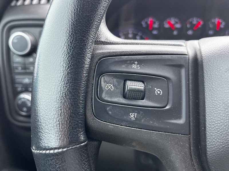 Chevrolet Silverado 1500 Vehicle Image 18