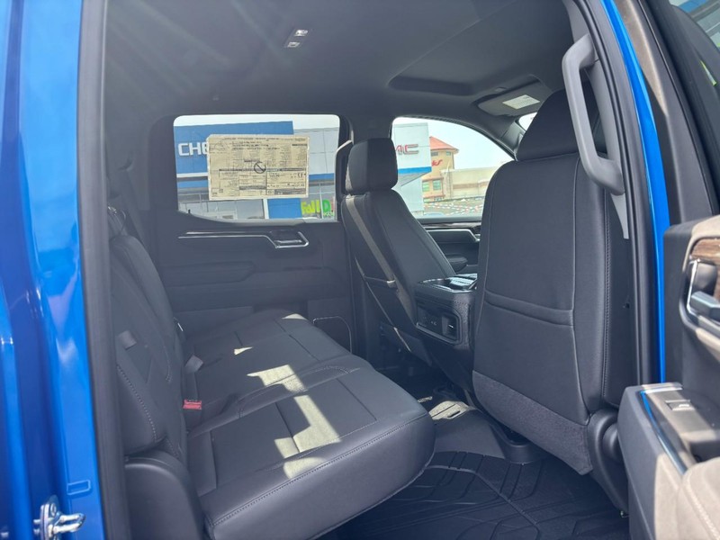 Chevrolet Silverado 1500 Vehicle Image 06