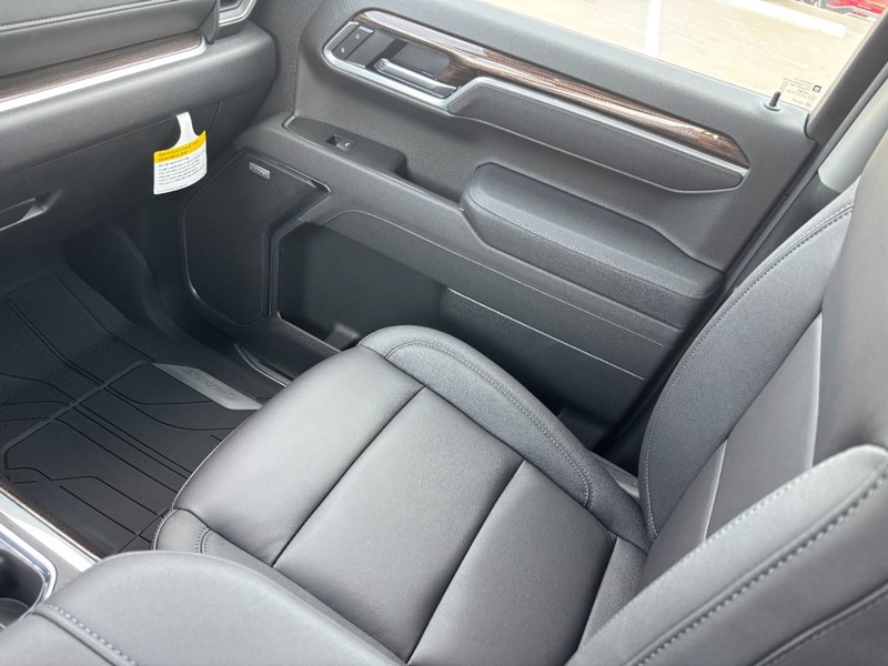 Chevrolet Silverado 1500 Vehicle Image 12