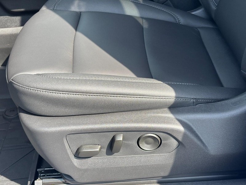 Chevrolet Silverado 1500 Vehicle Image 23