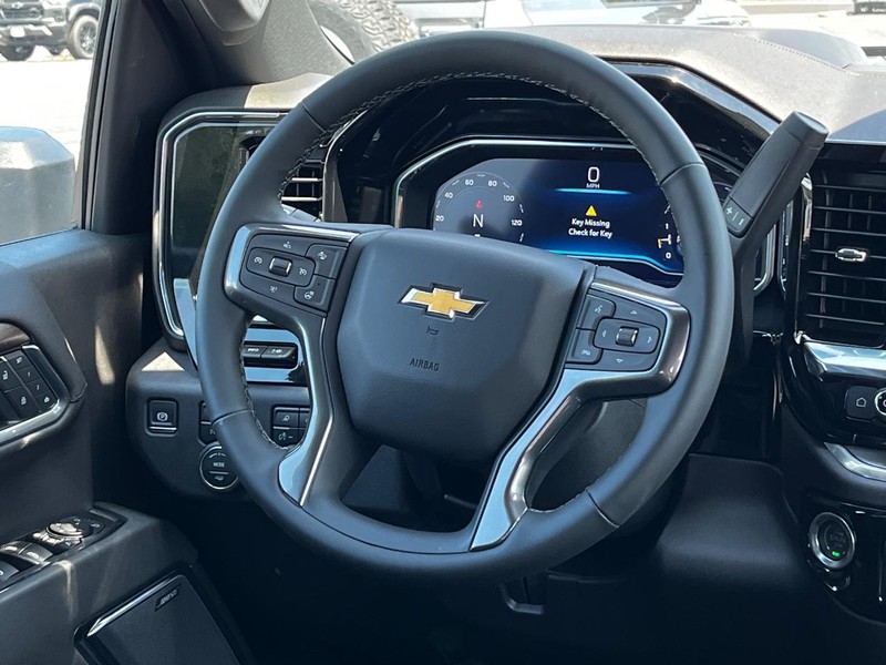 Chevrolet Silverado 2500HD Vehicle Image 08