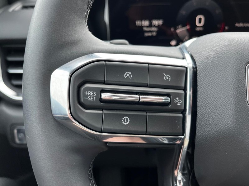 GMC Terrain Vehicle Image 11