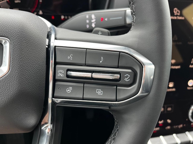 GMC Terrain Vehicle Image 12