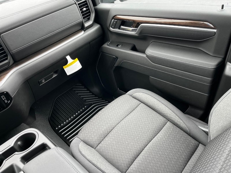 Chevrolet Silverado 2500HD Vehicle Image 08