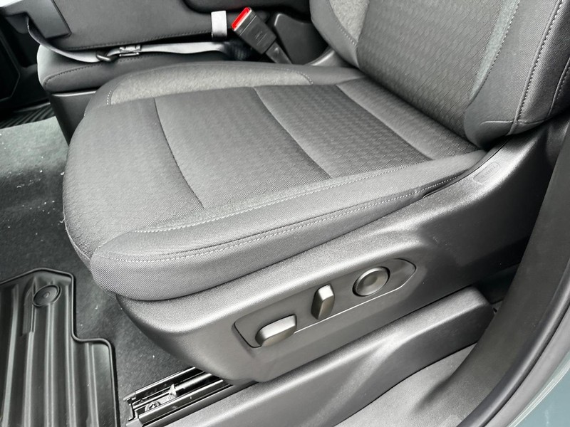 Chevrolet Silverado 2500HD Vehicle Image 10
