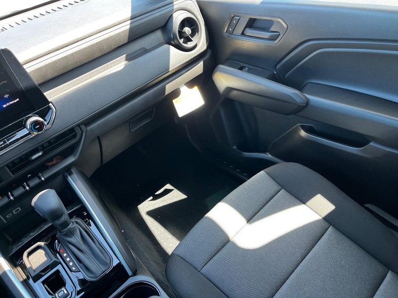 Chevrolet Colorado Vehicle Image 08