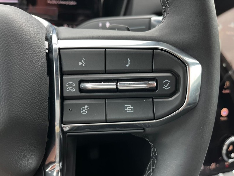 GMC Terrain Vehicle Image 12