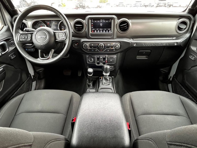 Jeep Wrangler 4xe Vehicle Image 11