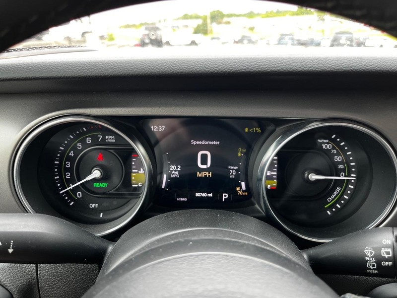 Jeep Wrangler 4xe Vehicle Image 18