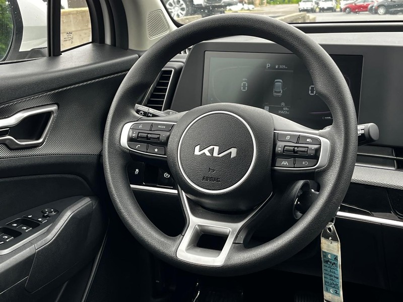 Kia Sportage Vehicle Image 12
