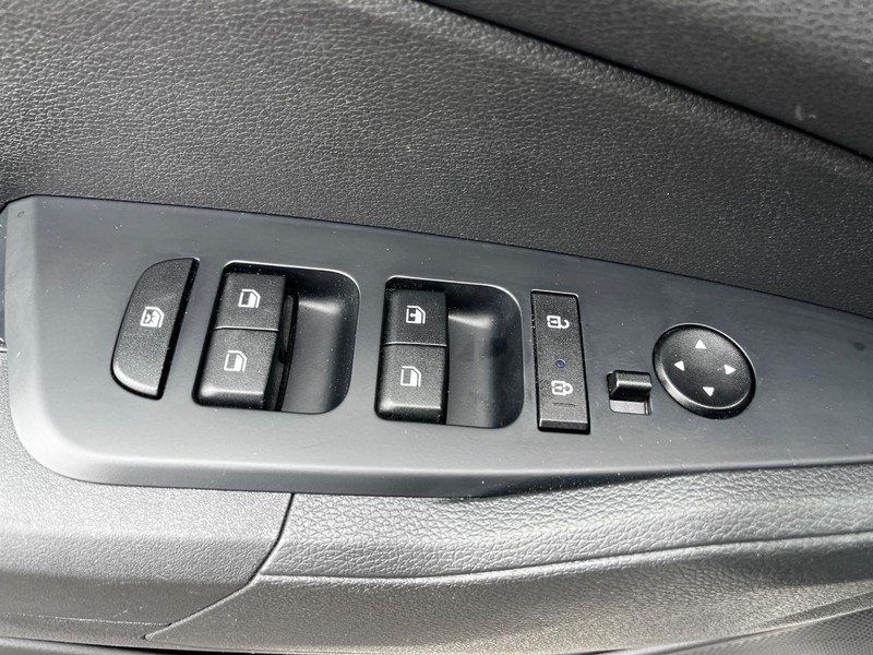 Kia Sportage Vehicle Image 14