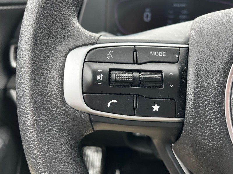 Kia Sportage Vehicle Image 16